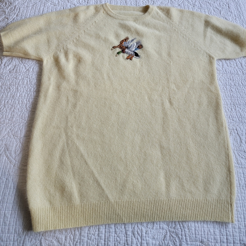 Vintage Yellow/Cream Sweater Set with Embroidered Ducks Size 40 - Picture 8 of 9